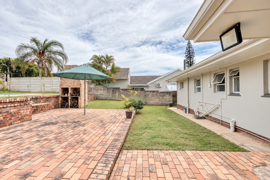 4 Bedroom Property for Sale in Nahoon Valley Park Eastern Cape